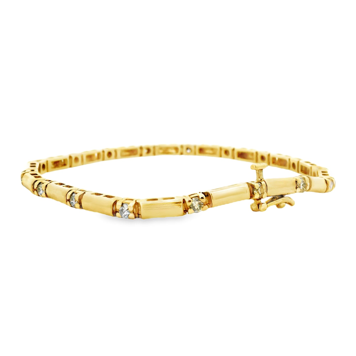 14k Yellow Gold 1.70ctw Round Brilliant Natural Diamond Tennis Bracelet — macro detail of the clasp