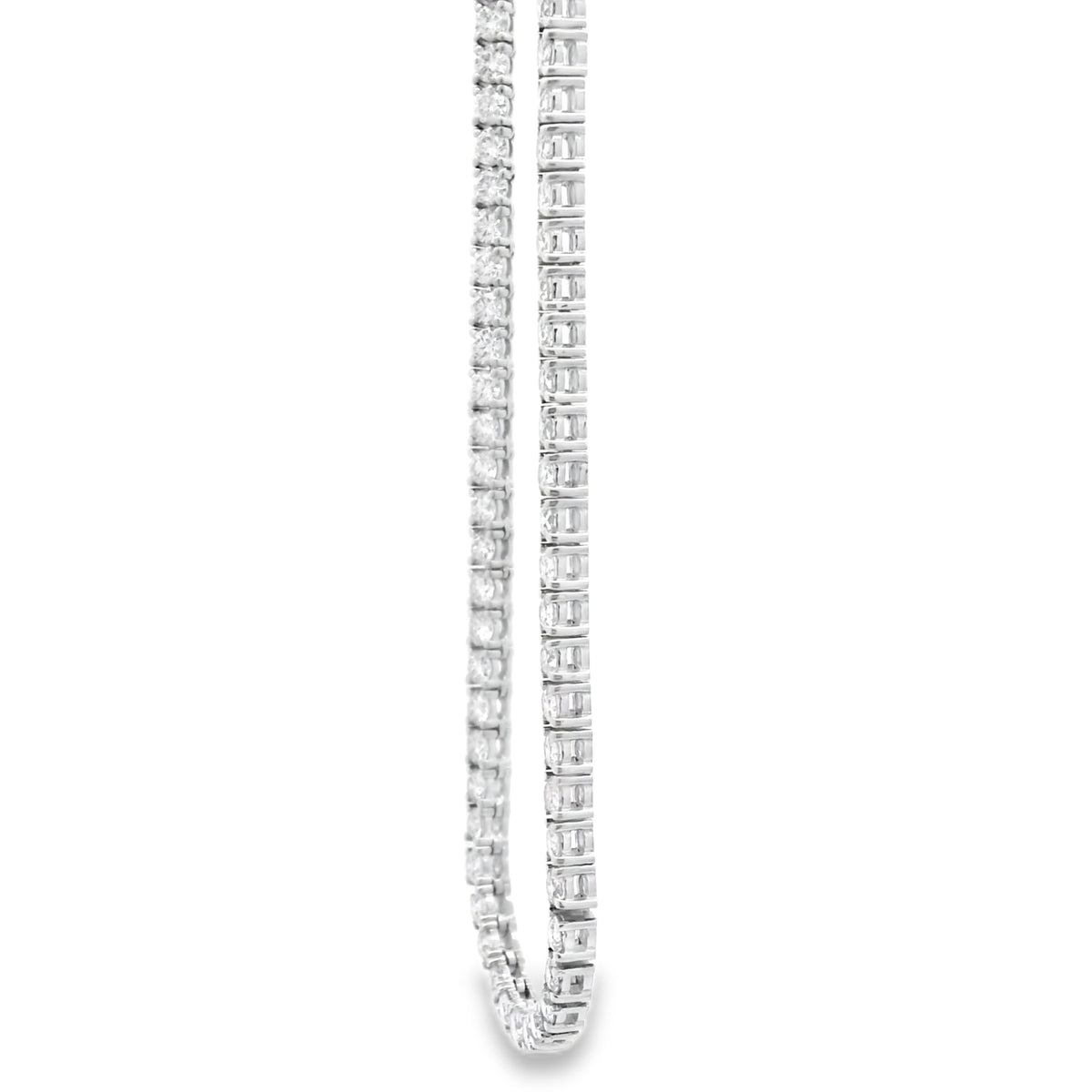 14k White Gold 9.57ctw Natural Round Brilliant Diamond Tennis Necklace 22" — macro detail of the centerpiece