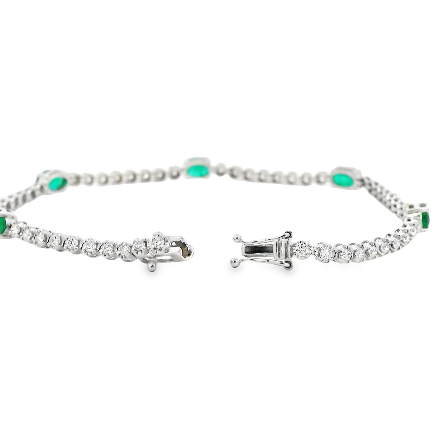 14k White Gold 5.88ctw Oval Emerald and Round Brilliant Diamond Tennis Bracelet — macro detail of the clasp