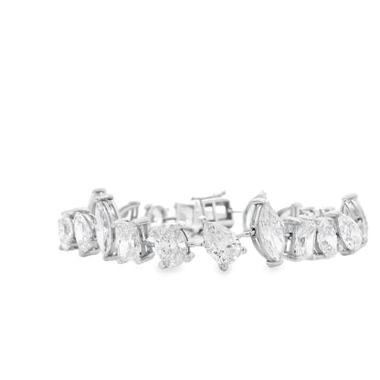 14k White Gold 22.86ctw Mixed Cut Lab Grown Diamond Bracelet — macro detail of the clasp