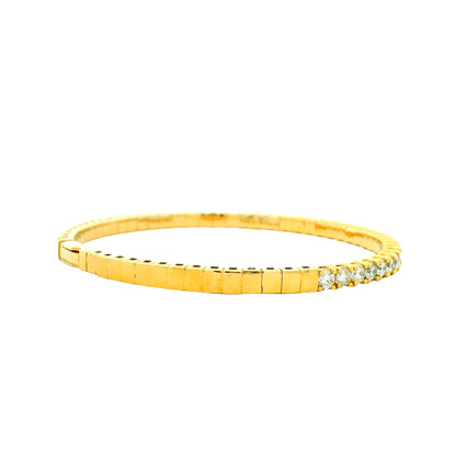 14k Yellow Gold 3.15ctw Round Brilliant Diamond Halfway Bangle Bracelet — macro detail of the clasp