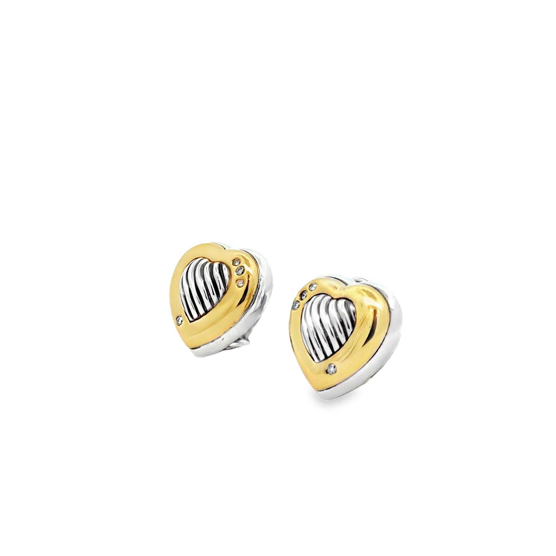 David Yurman 18k Yellow Gold and Sterling Silver 0.10ctw Round Diamond Heart Clip-On Earrings — macro detail of the stone