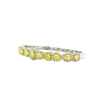 18k Two-Tone Gold 6.37ctw Multi-Shape Natural Yellow & White Diamond Bangle Bracelet — macro detail of the clasp