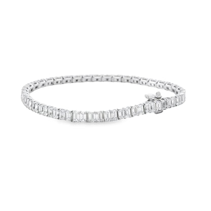 18k White Gold 6.80ctw Emerald Cut Diamond Tennis Bracelet — macro detail of the clasp