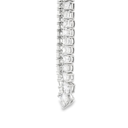 18k White Gold 19.06ctw Princess Cut Diamond Graduated Tennis Necklace 16" — macro detail of the centerpiece