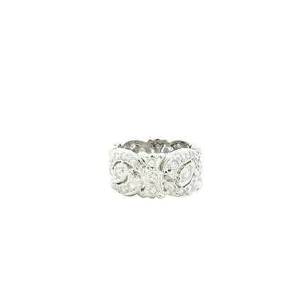 14k White Gold 1.5ctw Vintage-Style Pavé Diamond Filigree Ring — macro detail of the stones