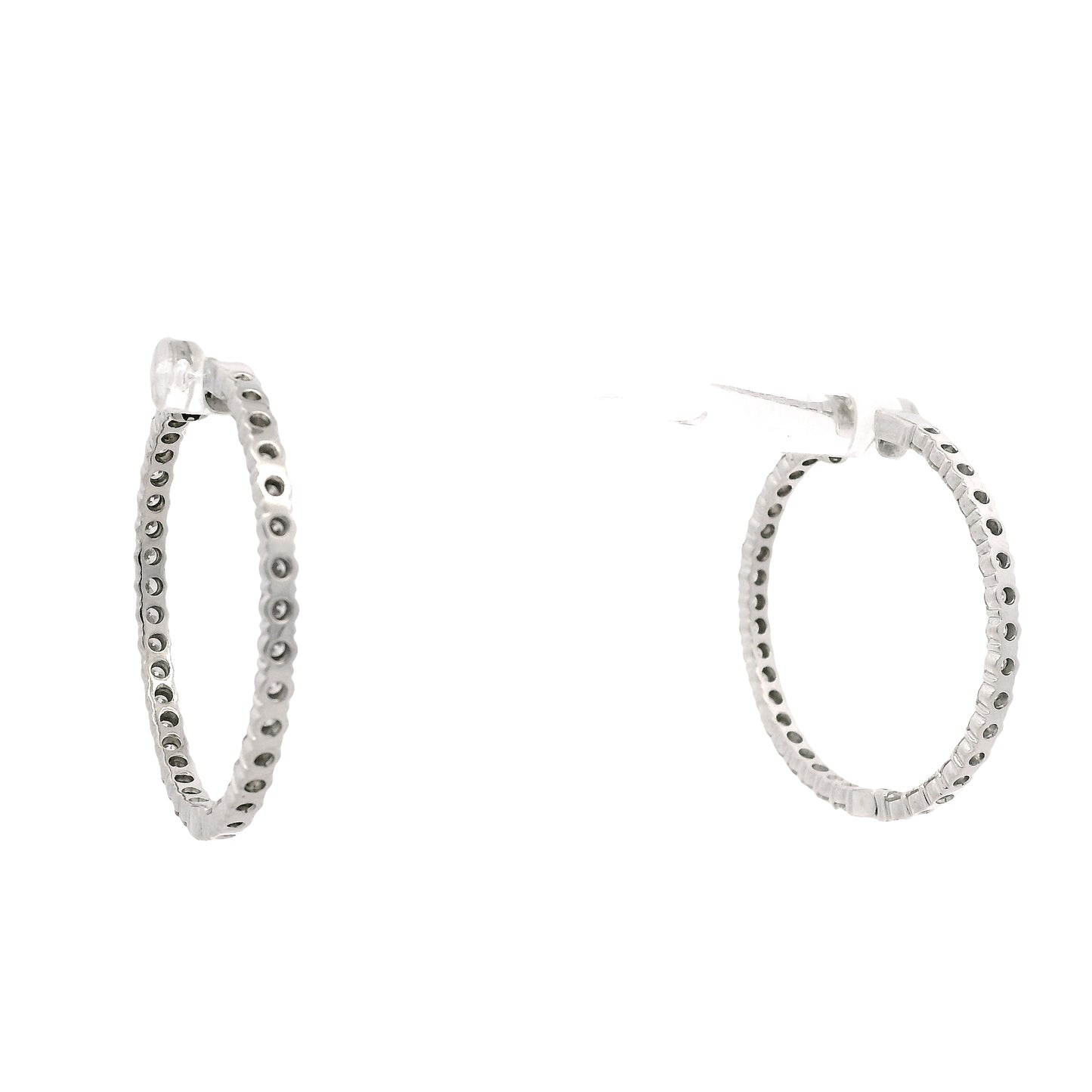 18k White Gold 4.00ctw Round Brilliant Natural Diamond Inside-Out Hoop Earrings — macro detail of the stone