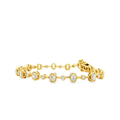 14k Yellow Gold 3.58ctw Mixed Cut Diamond Tennis Bracelet — macro detail of the clasp