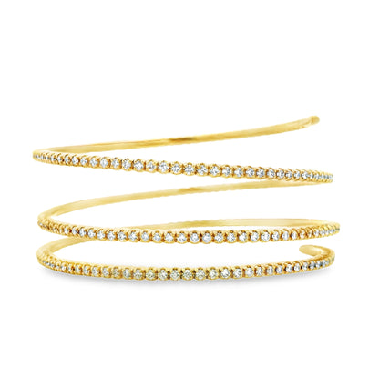 14k Yellow Gold 5.42ctw Natural Round Brilliant Diamond Triple Coil Bangle Bracelet — macro detail of the clasp