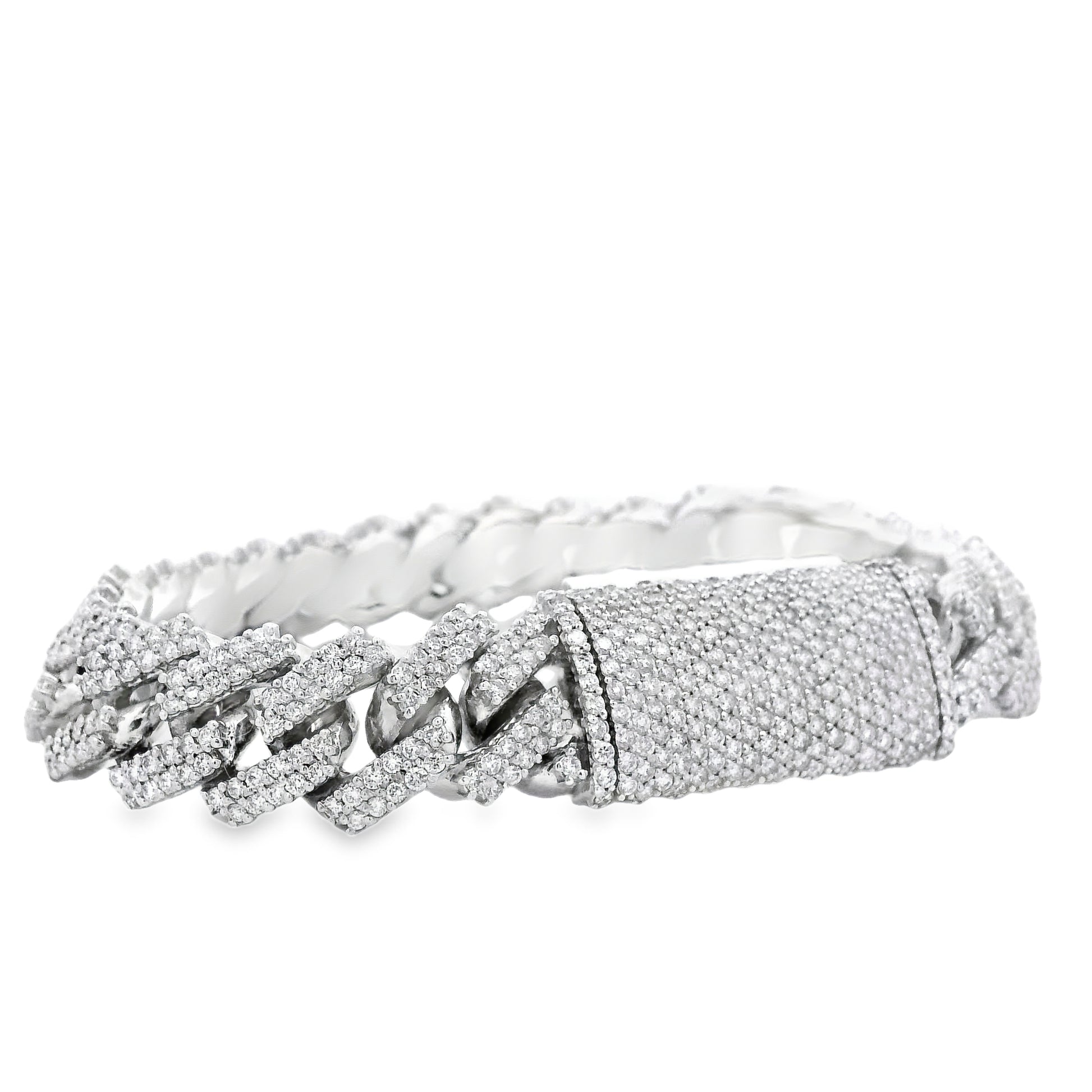 10k White Gold 13.35ctw Natural Diamond Cuban Chain Link Bracelet — macro detail of the clasp