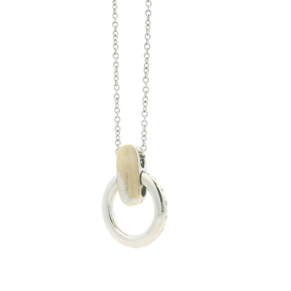 18k White Gold 1.41ctw Round Brilliant Diamond Pavé Circle Pendant Necklace — clasp detail