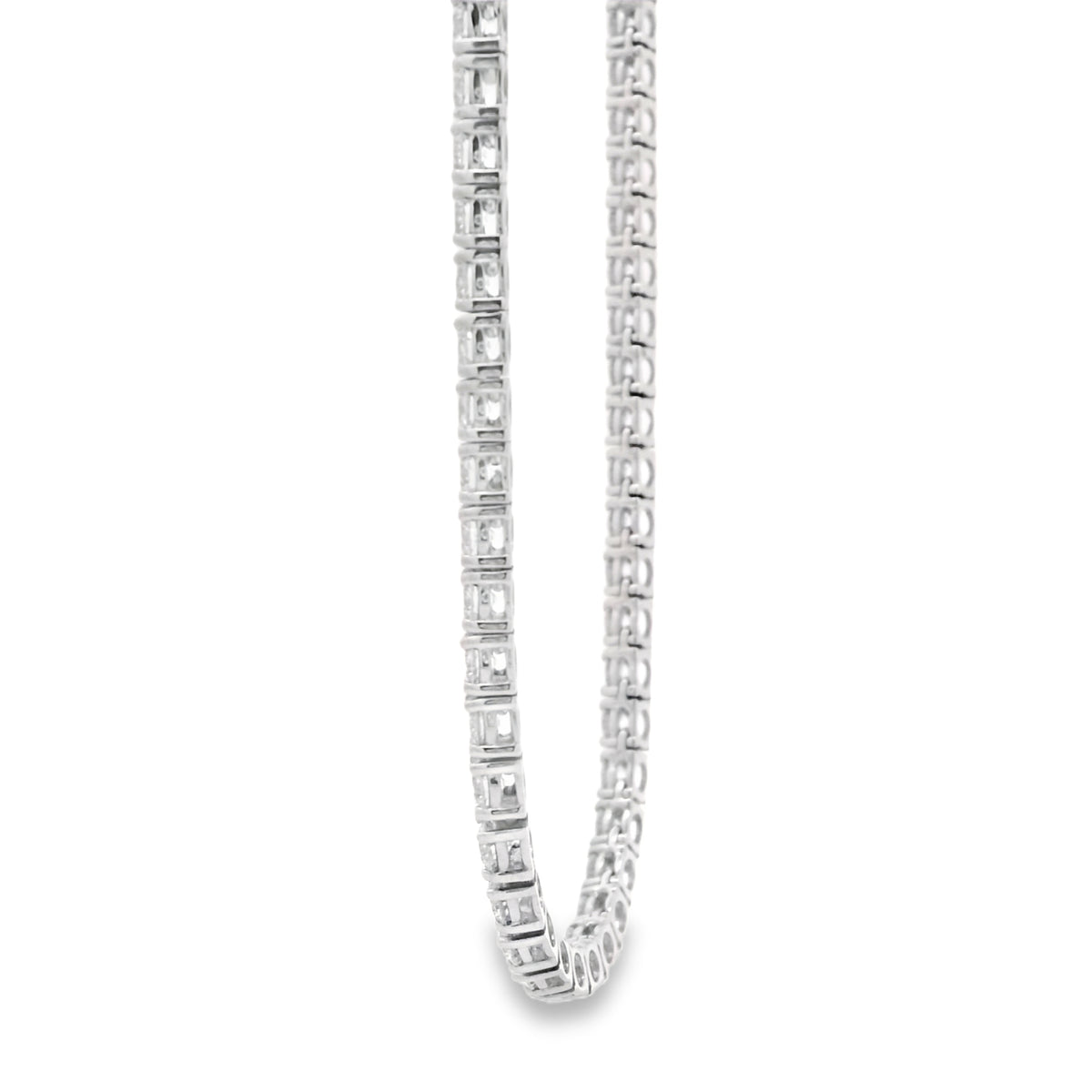 14k White Gold 11.76ctw Round Brilliant Diamond Tennis Necklace 18" — clasp detail