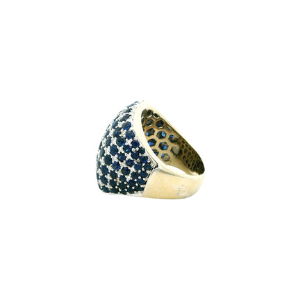 18k Two-Tone Gold 4.94ctw Sapphire and 0.72ctw Diamond Pavé Cocktail Ring — side profile showing the band
