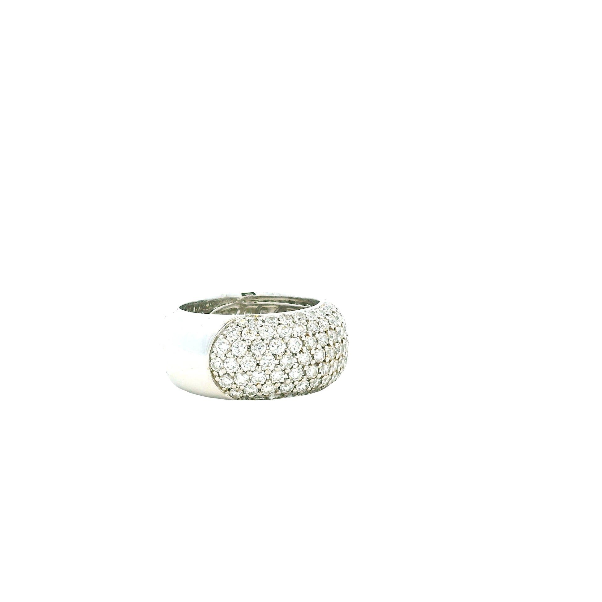 18k White Gold 3.65ctw Round Brilliant Diamond Pavé Ring — side profile showing the band