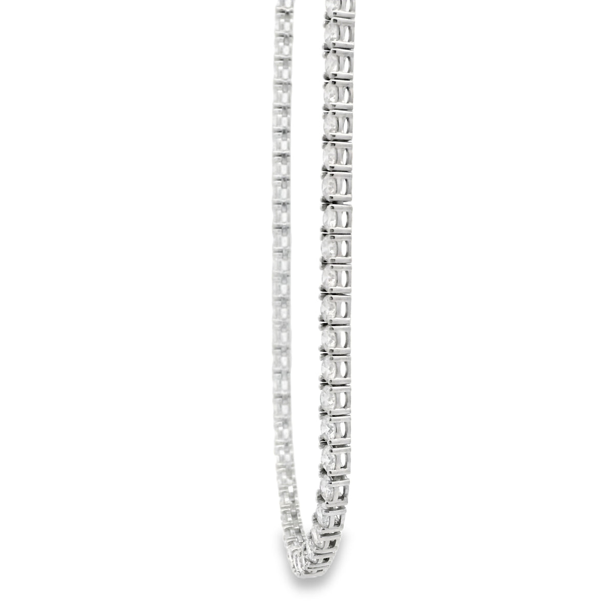 14k White Gold 11.00ctw Round Brilliant Diamond Tennis Necklace 16" — clasp detail