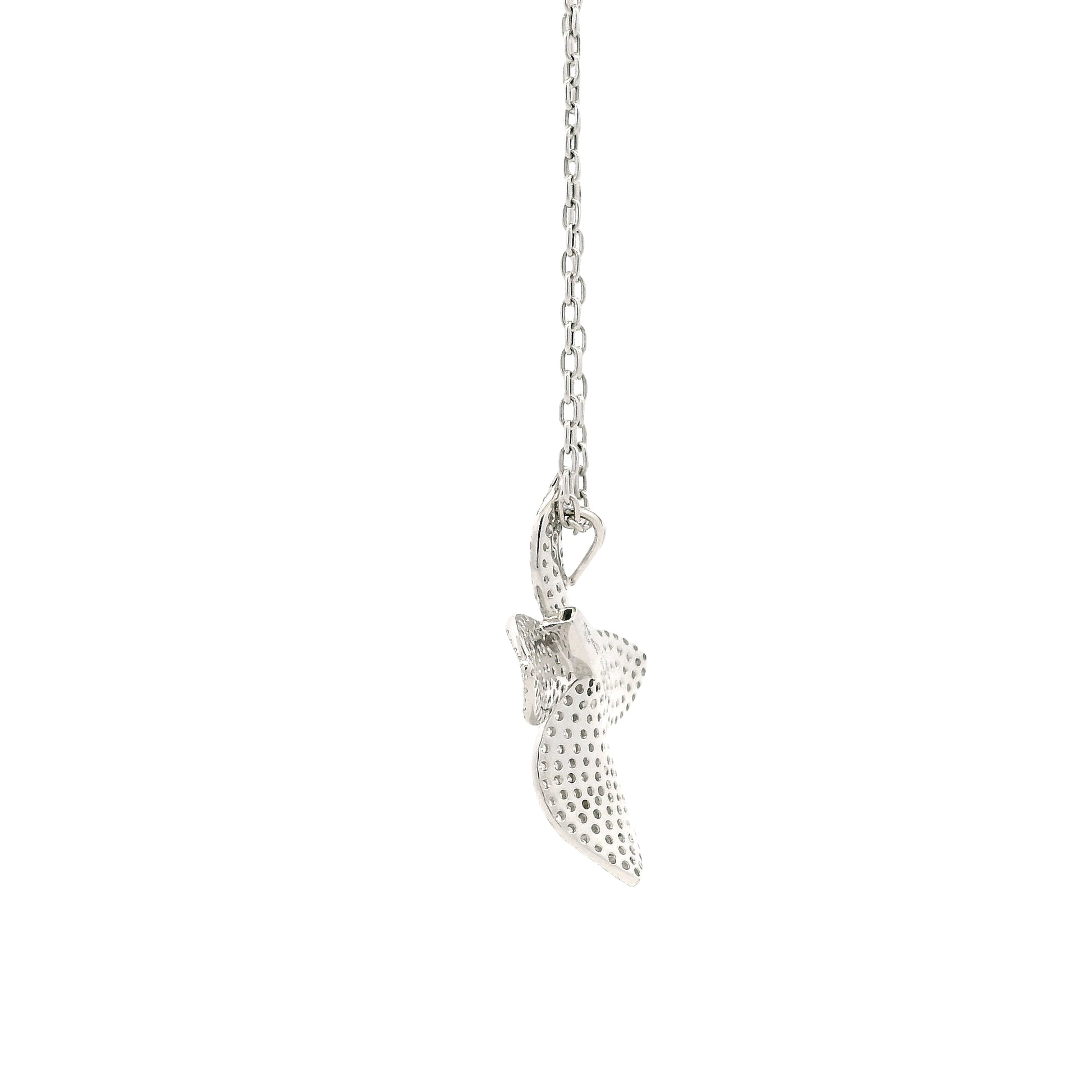 18k White Gold 1.44ctw Round Brilliant Diamond Pavé Flower Pendant Necklace — clasp detail