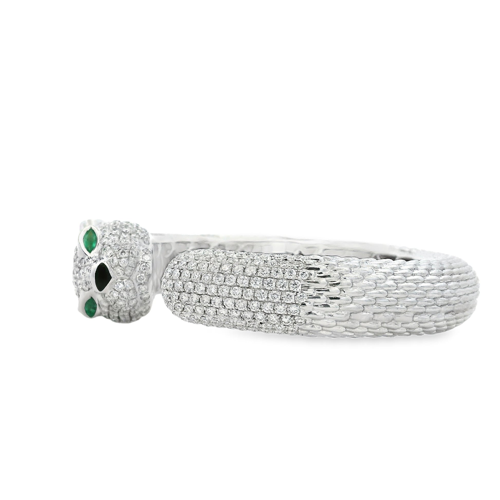 18k White Gold 0.31ctw Emerald and 10.57ctw Round Diamond Pavé Panther Hinged Bangle Bracelet — reverse view