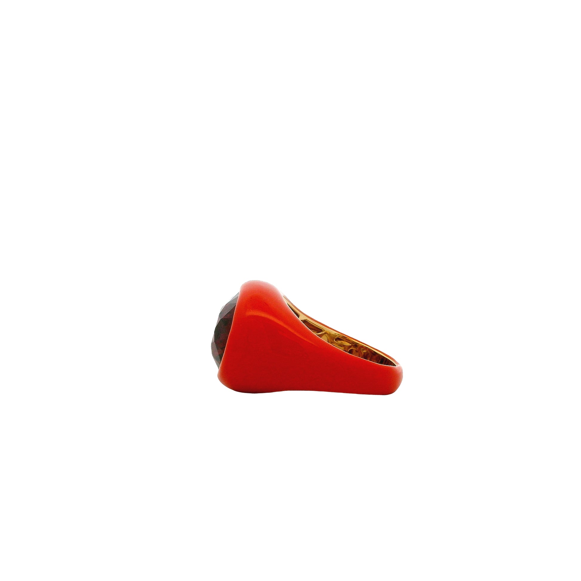 18k Yellow Gold 10.88ct Oval Rhodolite Garnet Cocktail Ring — underside view