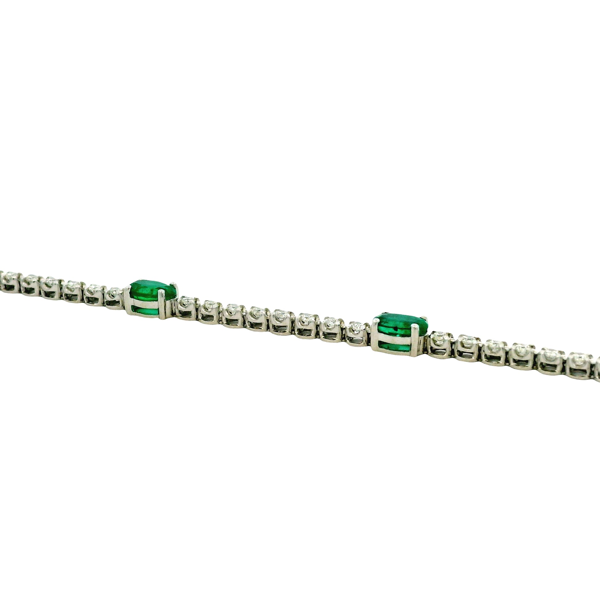 14k White Gold 5.88ctw Oval Emerald and Round Brilliant Diamond Tennis Bracelet — photo 8 of 9