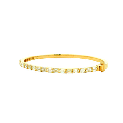 14k Yellow Gold 3.14ctw Emerald Cut Diamond Bangle Bracelet — photo 9 of 11