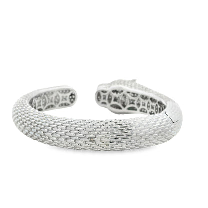 18k White Gold 0.31ctw Emerald and 10.57ctw Round Diamond Pavé Panther Hinged Bangle Bracelet — photo 9 of 13