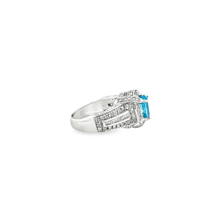 White Gold Oval Blue Gemstone Halo Cocktail Ring — photo 9 of 10