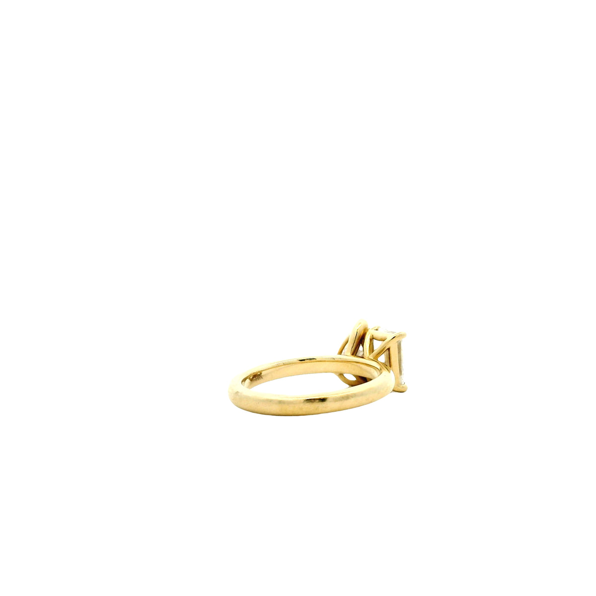 14k Yellow Gold GIA Certified 1.01ct Rectangular Brilliant and 0.80ct Pear Cut Diamond Toi Et Moi Ring — photo 9 of 12