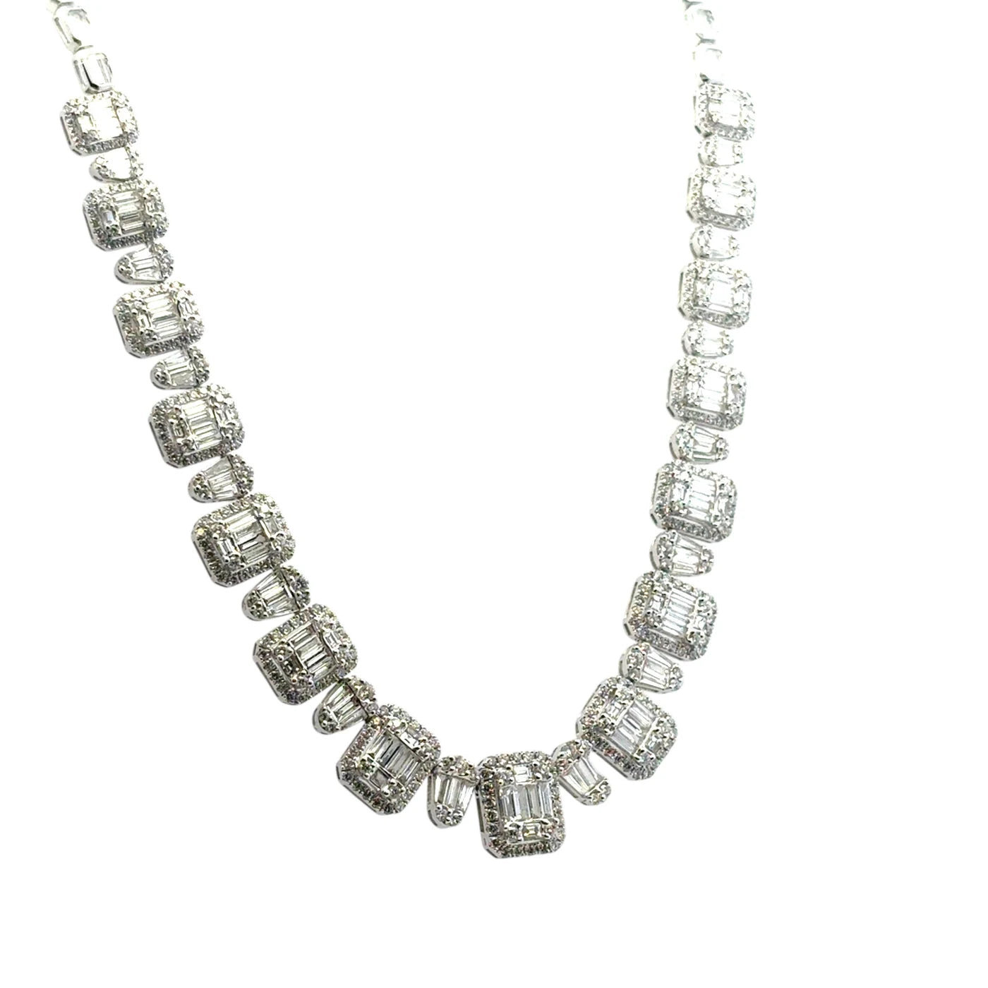 Necklace with a row of clear stones