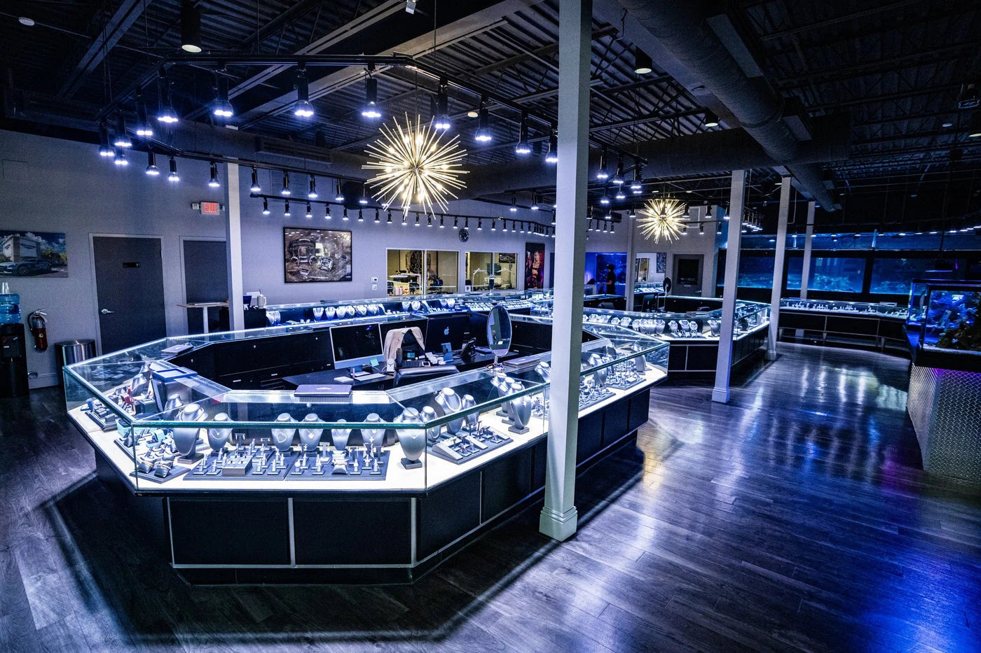 Wide view of the Diamonds by Raymond Lee jewelry showroom