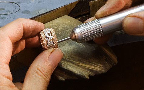 simon g hand polishing