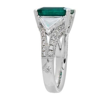 Amoro 18k White Gold 5.26ct Colombian Emerald Diamond Ring