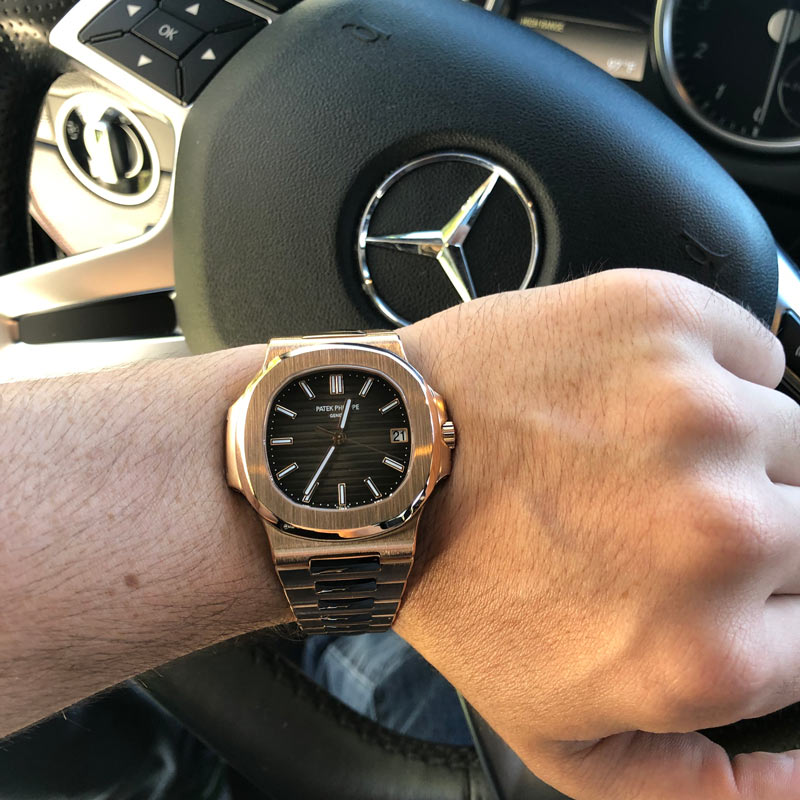 https://diamondsbyraymondlee.com/wp-content/uploads/2020/02/patek-5711r-review.jpg