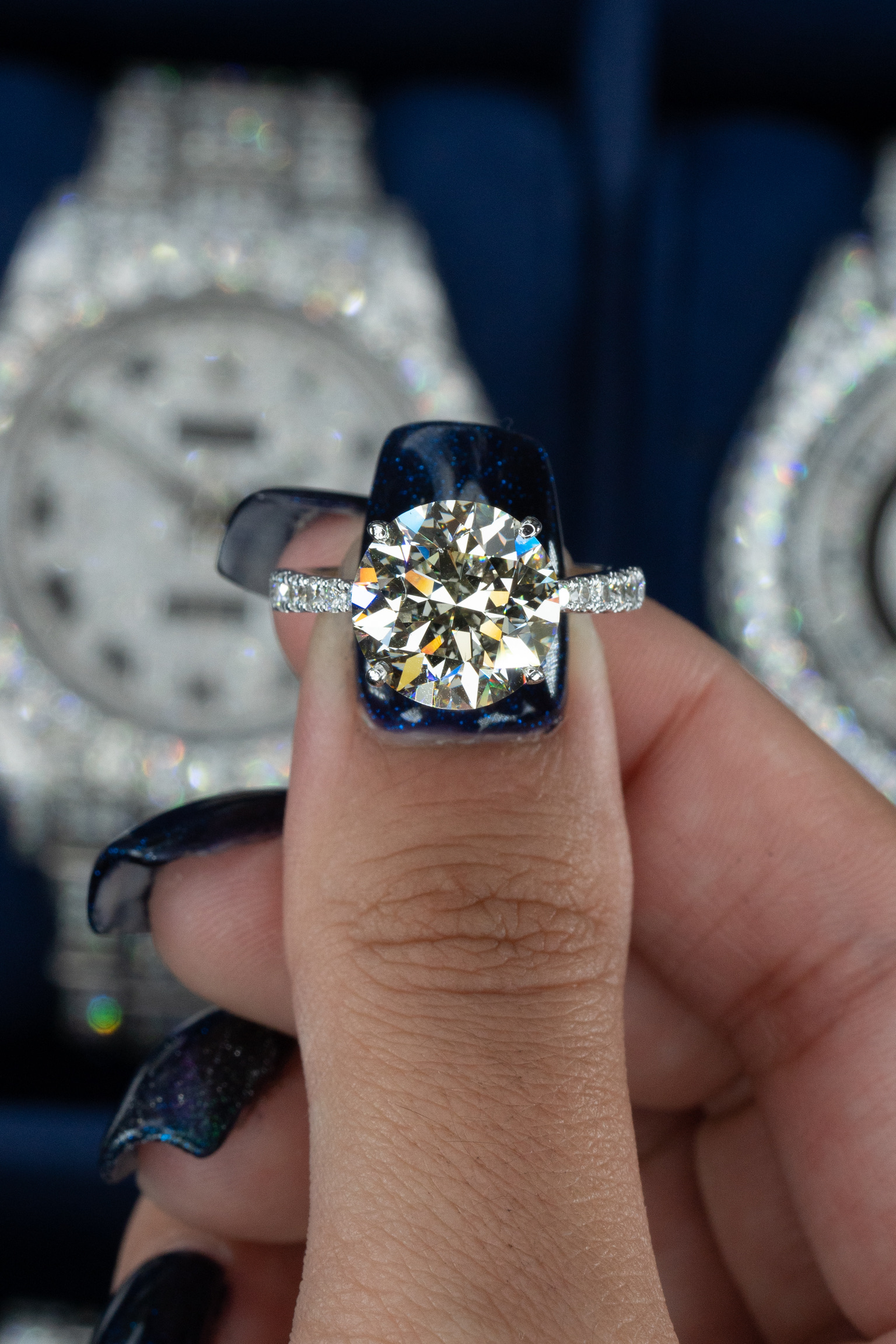 luxury engagement rings
