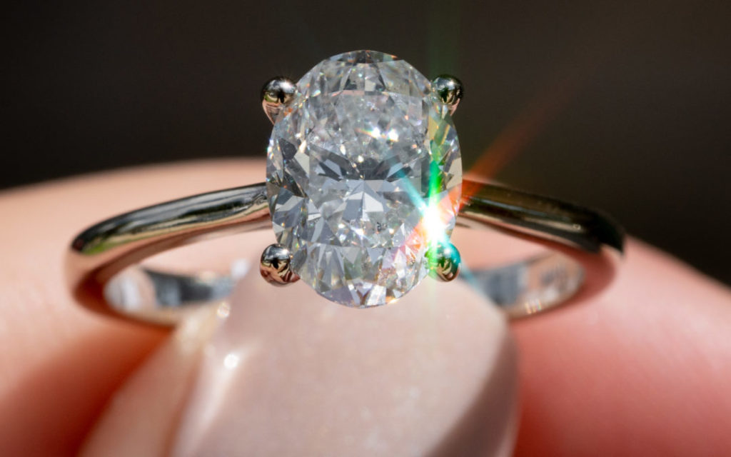 engagement rings with the solitaire setting