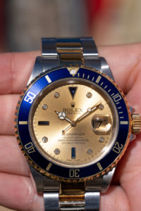 rolex submariner close face