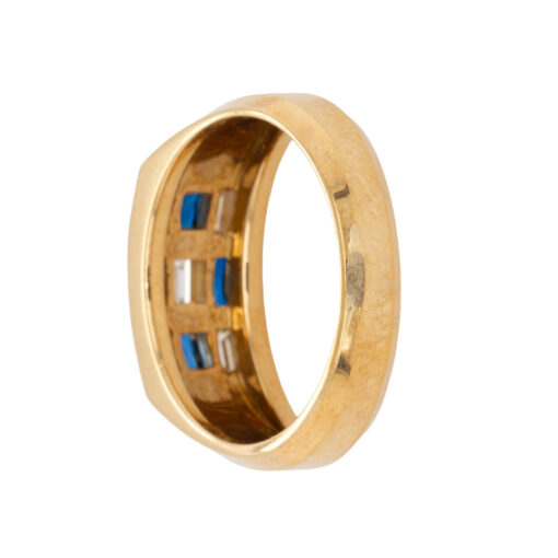 18k Yellow Gold Sapphire and Baguette Diamond Ring - Image 8