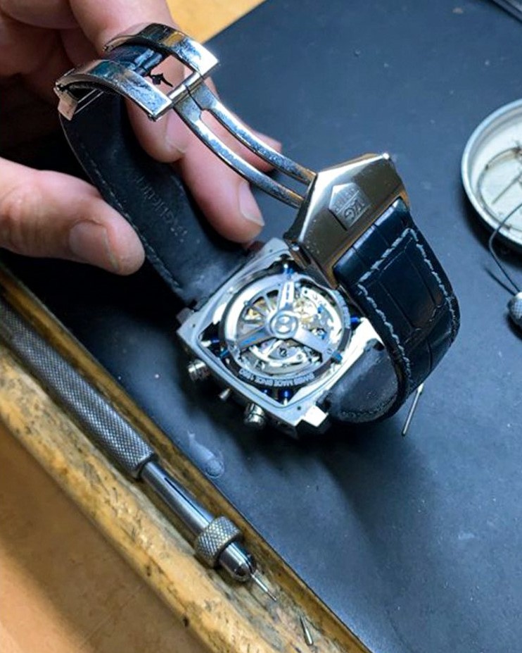 Damaged watch movement components – reasons behind high repair costs
