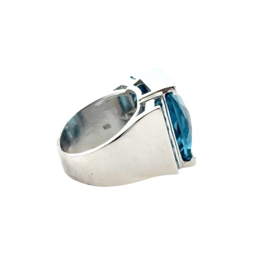 18k White Gold Blue Topaz and Diamond Ring