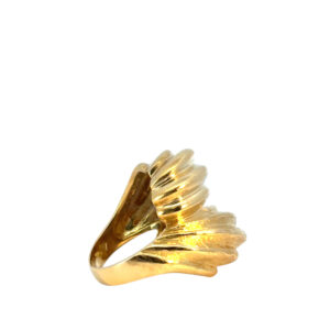 18k Swirl Statement Ring