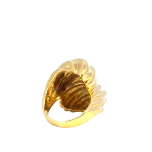 18k Swirl Statement Ring