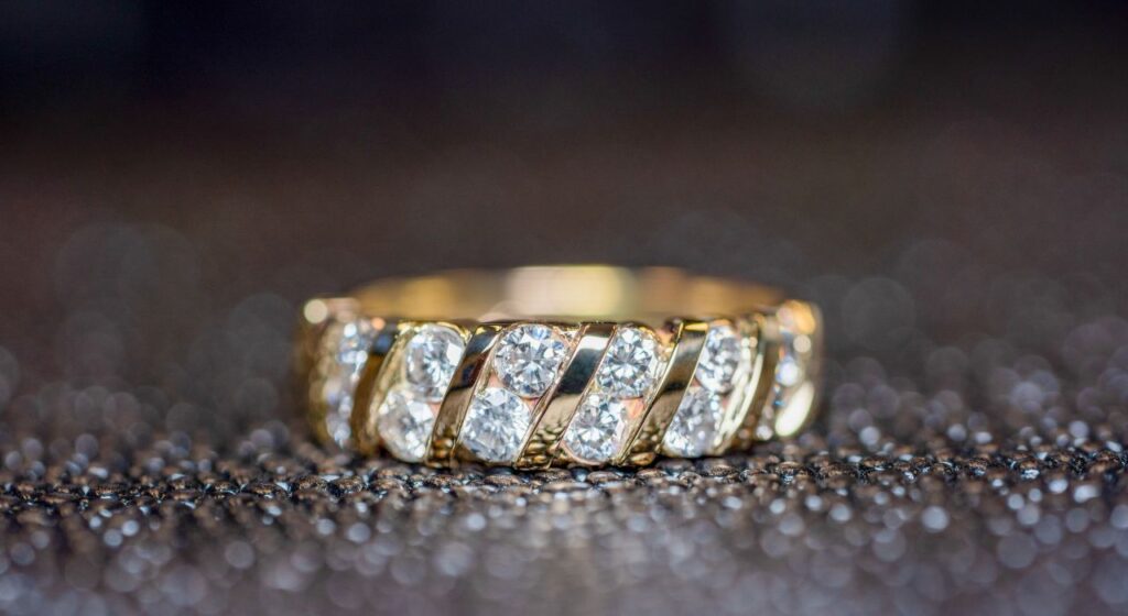 selling jewelry in Boca Raton