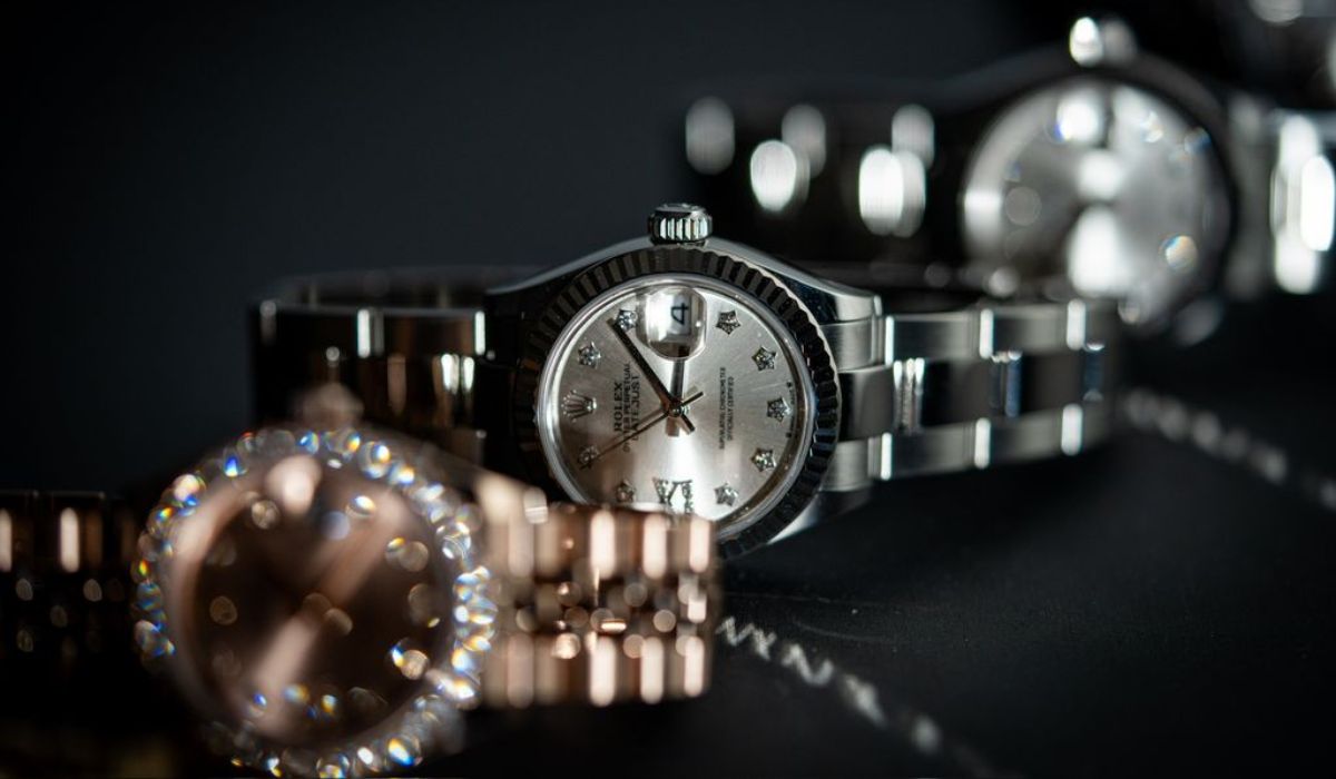 Buy pre-owned watches