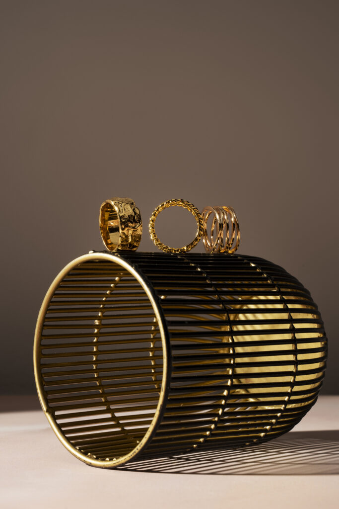 Capsule jewelry rings